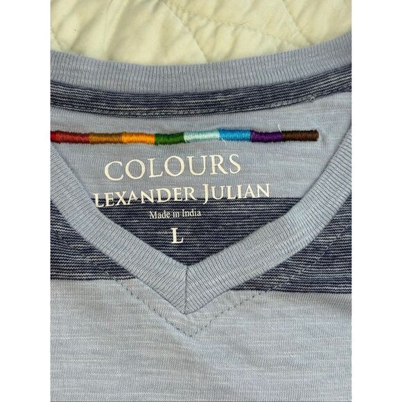 Colours by Alexander Julian blue striped v-neck T - L - Picture 7 of 7